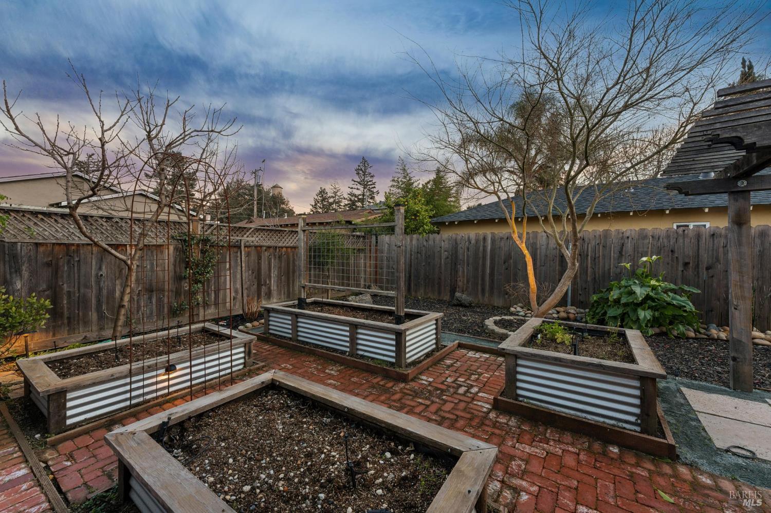 Detail Gallery Image 41 of 59 For 18023 Mulberry Ave, Sonoma,  CA 95476 - 2 Beds | 1 Baths