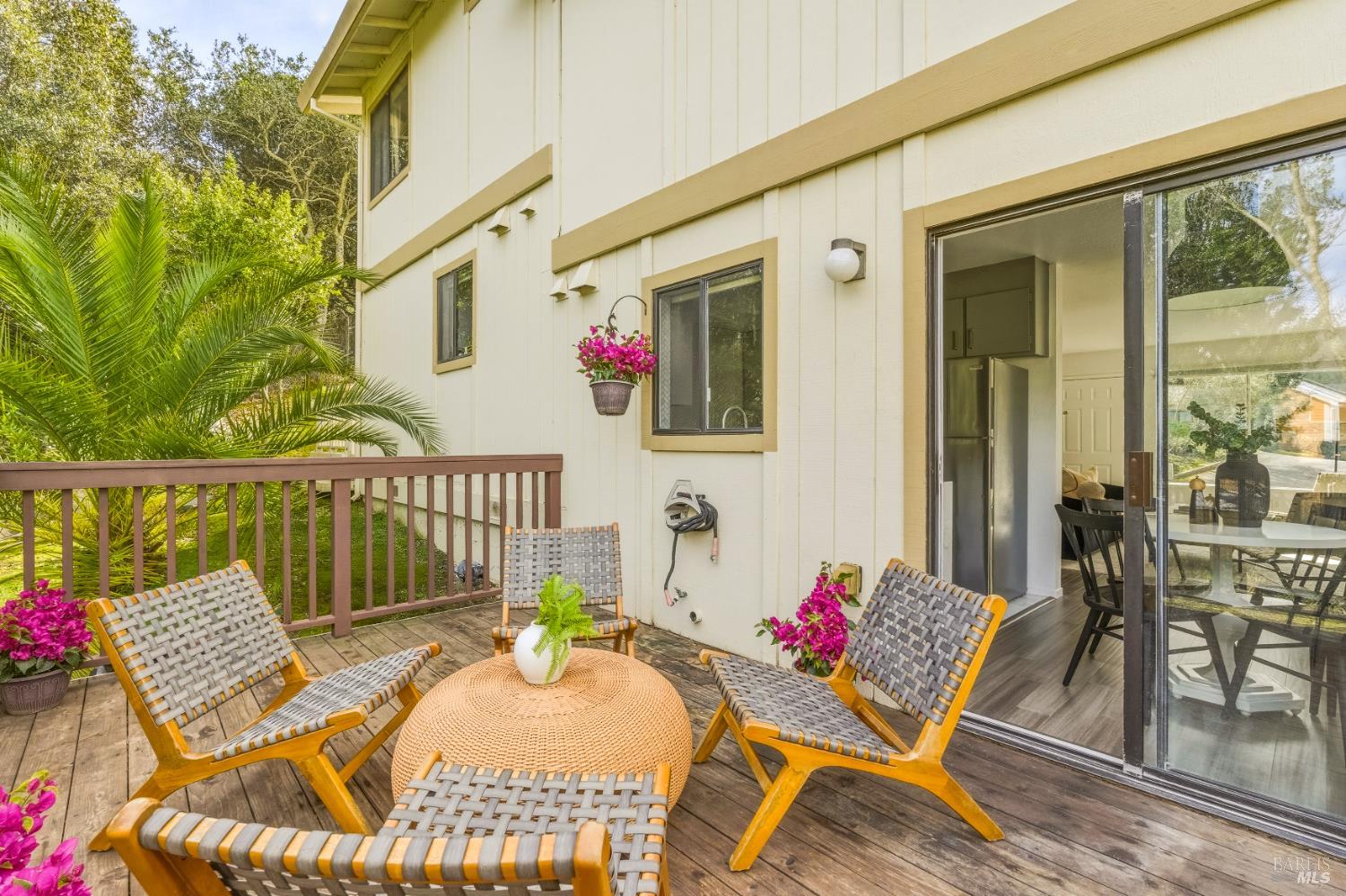 Detail Gallery Image 17 of 19 For 229 Marin Valley Dr, Novato,  CA 94949 - 2 Beds | 1/1 Baths