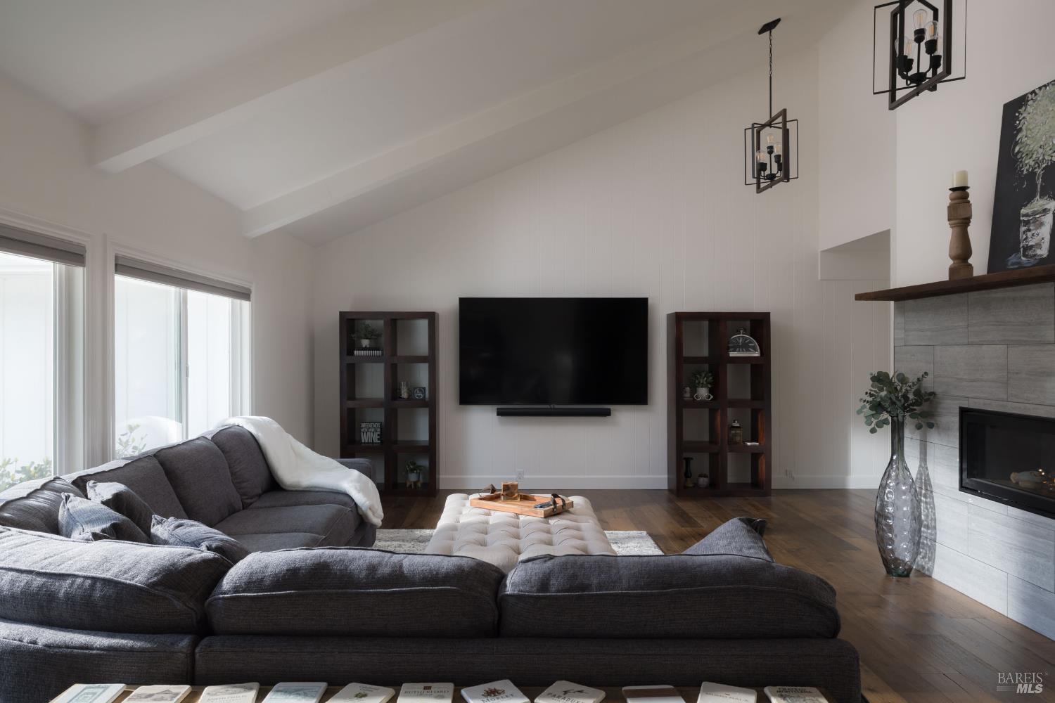 Detail Gallery Image 5 of 37 For 201 Silverado Trl, Saint Helena,  CA 94574 - 3 Beds | 3 Baths