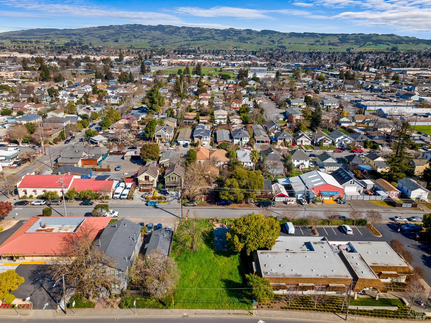 Detail Gallery Image 9 of 19 For 315 Lakeville St, Petaluma,  CA 94952 - – Beds | – Baths