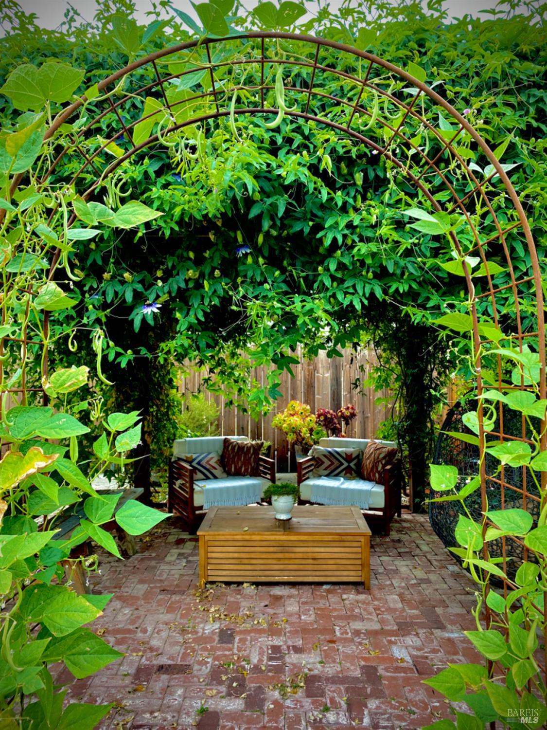 Detail Gallery Image 39 of 59 For 18023 Mulberry Ave, Sonoma,  CA 95476 - 2 Beds | 1 Baths