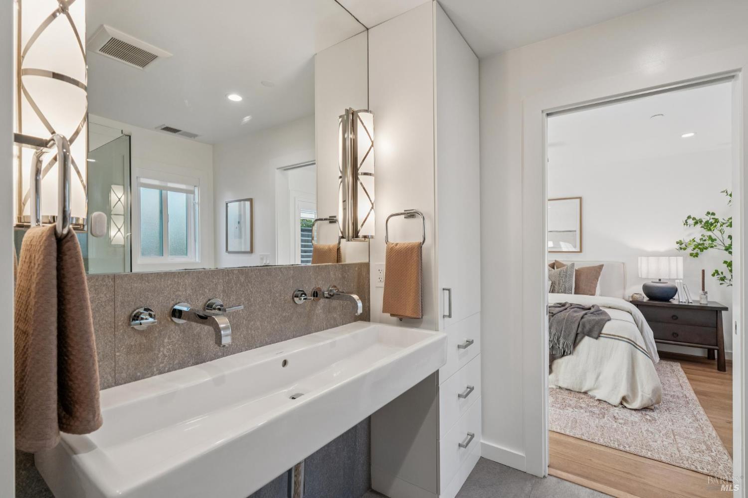 Detail Gallery Image 25 of 54 For 122 Blackfield Dr, Tiburon,  CA 94920 - 2 Beds | 2 Baths