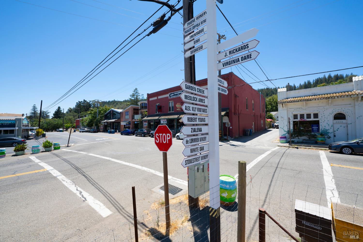 Detail Gallery Image 8 of 12 For 21020 Redwood Hwy, Geyserville,  CA 95441 - – Beds | – Baths