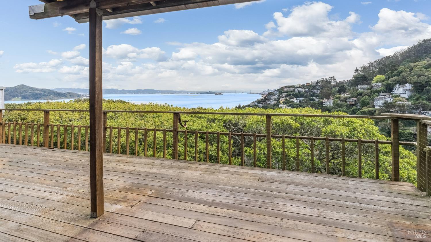 Detail Gallery Image 12 of 15 For 134 Crescent Ave, Sausalito,  CA 94965 - 4 Beds | 2 Baths