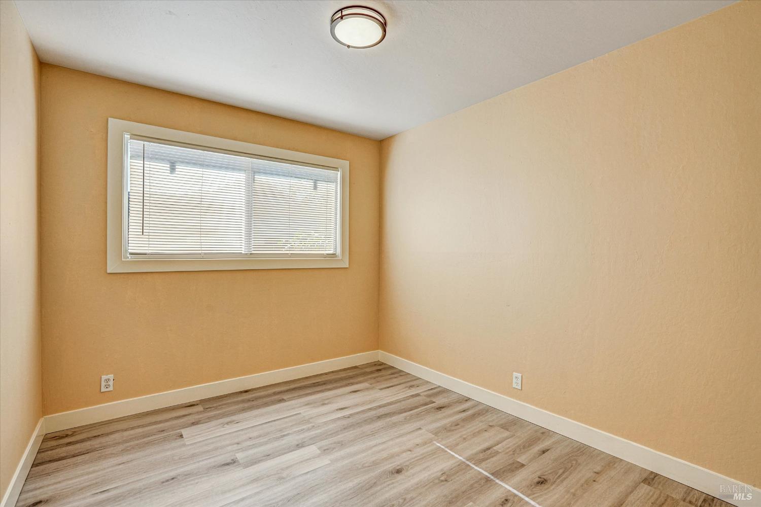 Detail Gallery Image 16 of 32 For 452 Wilshire Ave, Vallejo,  CA 94591 - 4 Beds | 3 Baths