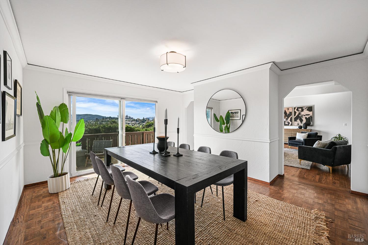 Detail Gallery Image 12 of 47 For 260 Blackfield Dr, Tiburon,  CA 94920 - 4 Beds | 2/1 Baths