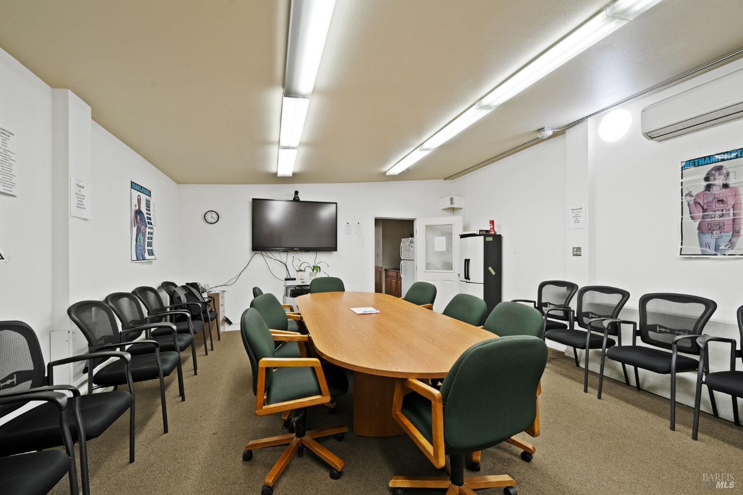 Detail Gallery Image 17 of 36 For 14092 Lakeshore Dr, Clearlake,  CA 95422 - – Beds | – Baths