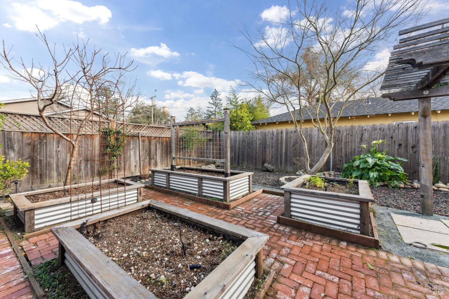 Detail Gallery Image 54 of 59 For 18023 Mulberry Ave, Sonoma,  CA 95476 - 2 Beds | 1 Baths