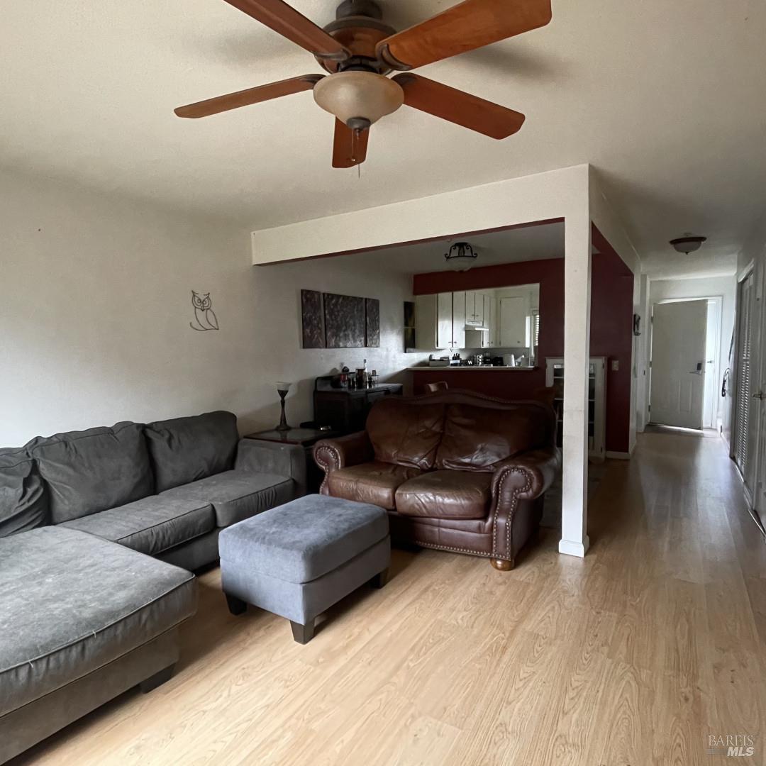 Detail Gallery Image 4 of 8 For 8092 Sunflower Dr, Cotati,  CA 94931 - 2 Beds | 1/1 Baths