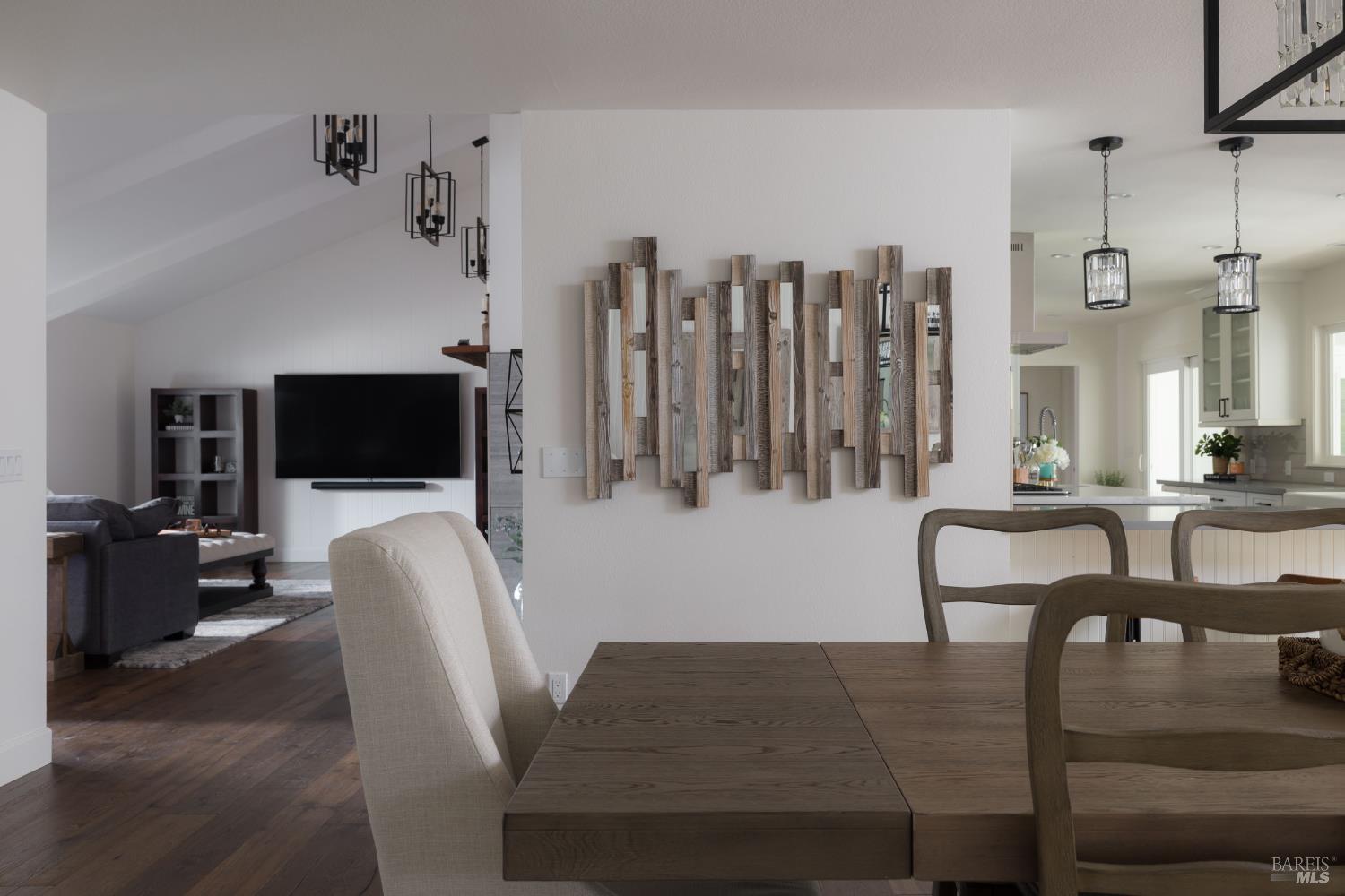 Detail Gallery Image 9 of 37 For 201 Silverado Trl, Saint Helena,  CA 94574 - 3 Beds | 3 Baths