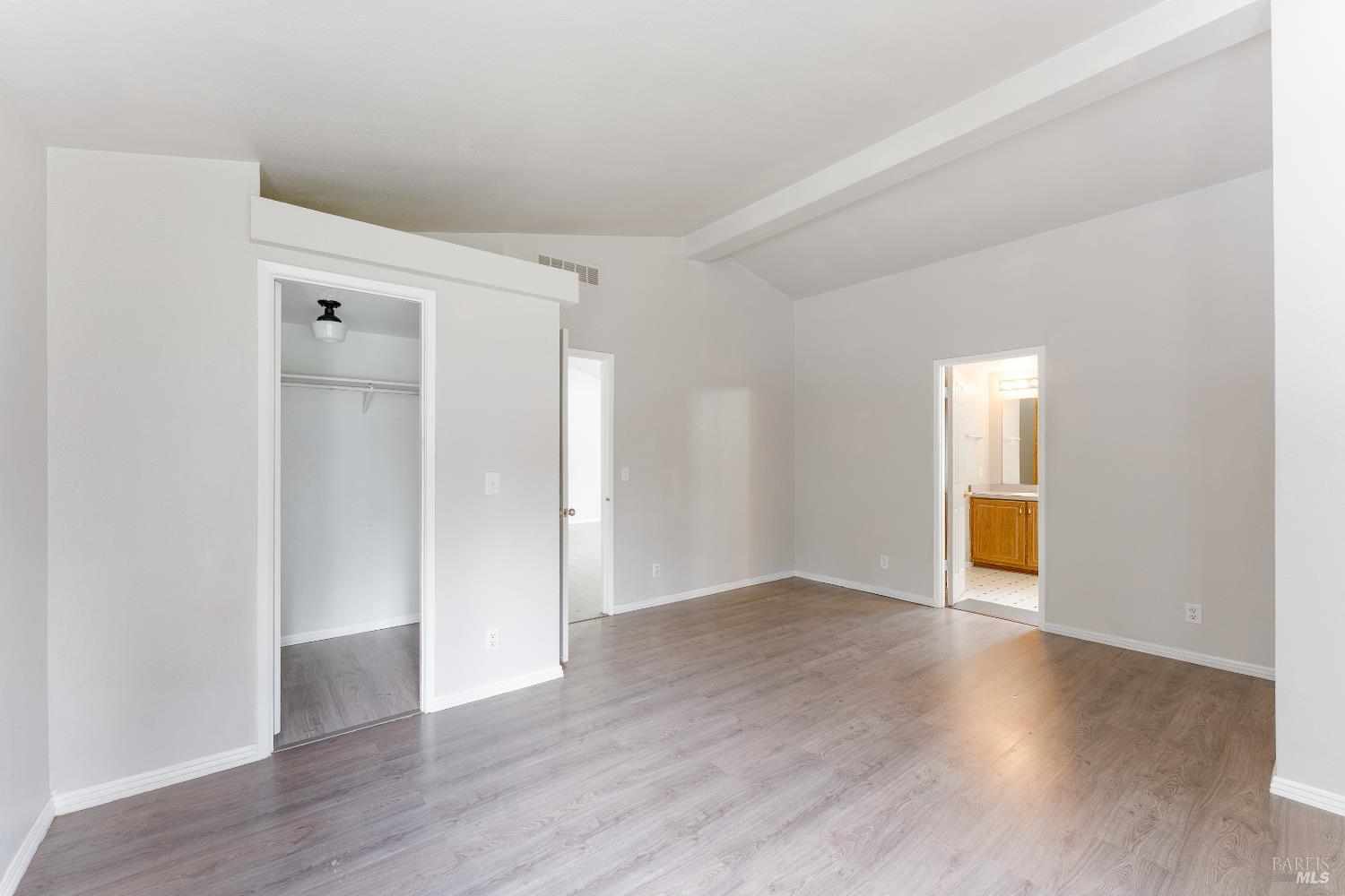 Detail Gallery Image 13 of 27 For 5751 Ridgewood Rd, Willits,  CA 95490 - 3 Beds | 2 Baths