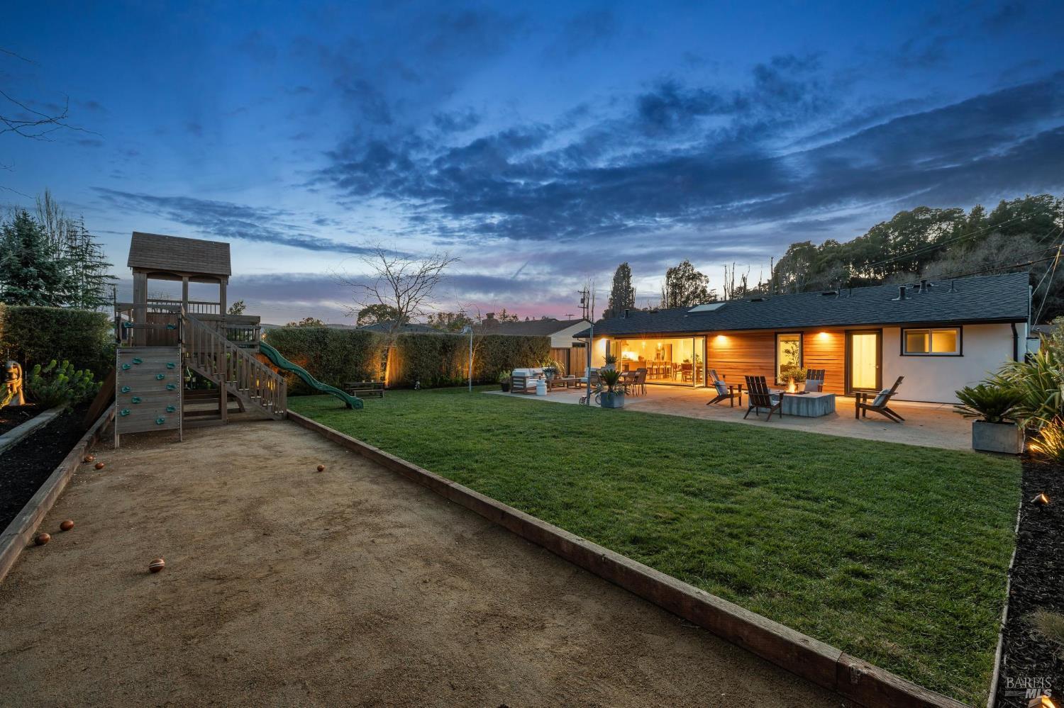 Detail Gallery Image 42 of 54 For 122 Blackfield Dr, Tiburon,  CA 94920 - 2 Beds | 2 Baths