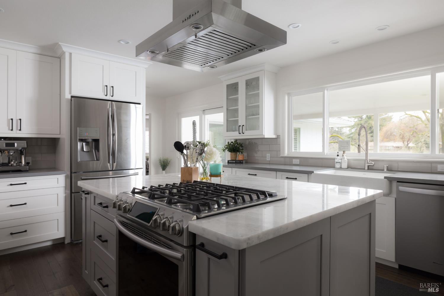 Detail Gallery Image 13 of 37 For 201 Silverado Trl, Saint Helena,  CA 94574 - 3 Beds | 3 Baths