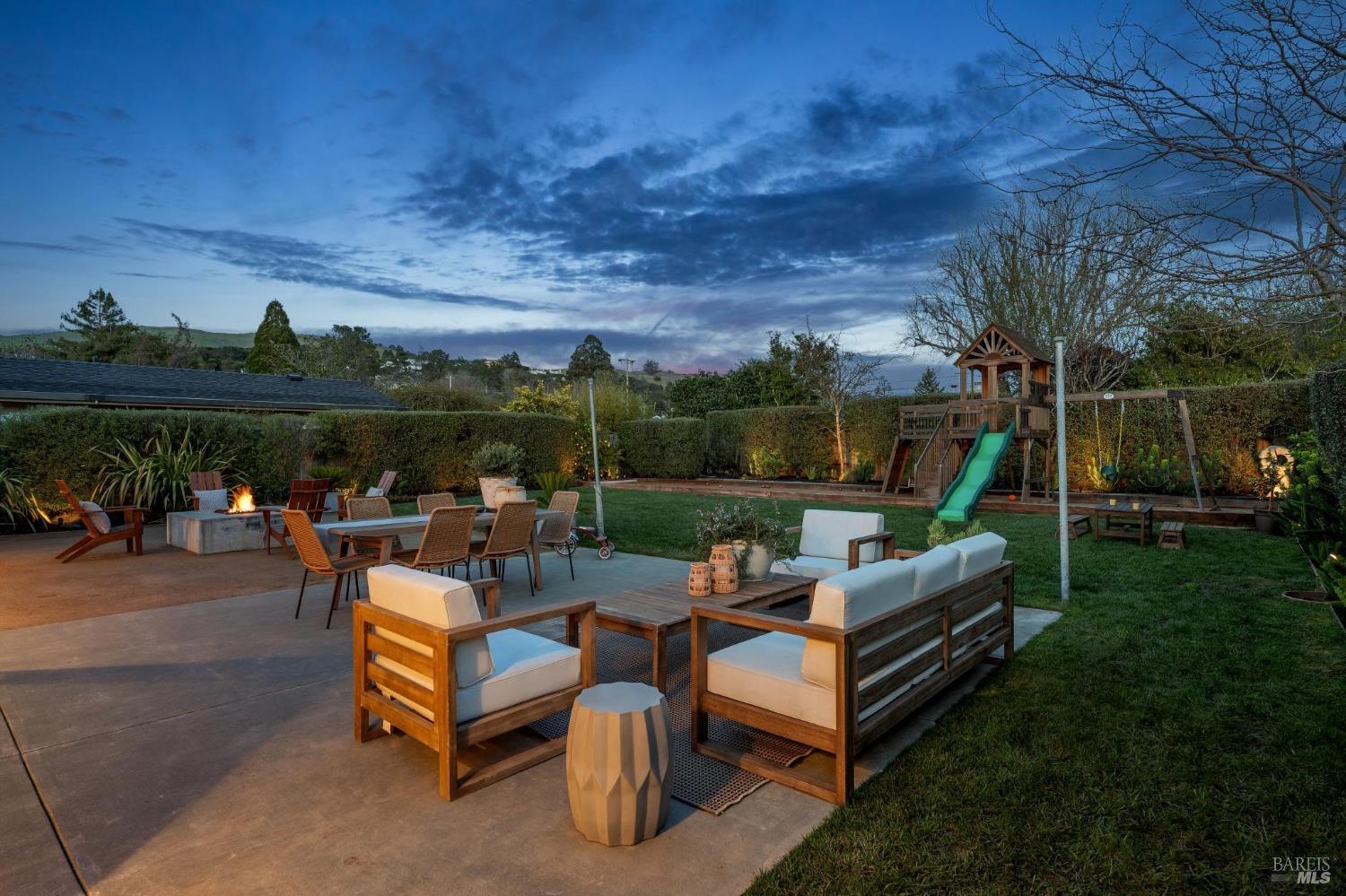 Detail Gallery Image 39 of 54 For 122 Blackfield Dr, Tiburon,  CA 94920 - 2 Beds | 2 Baths