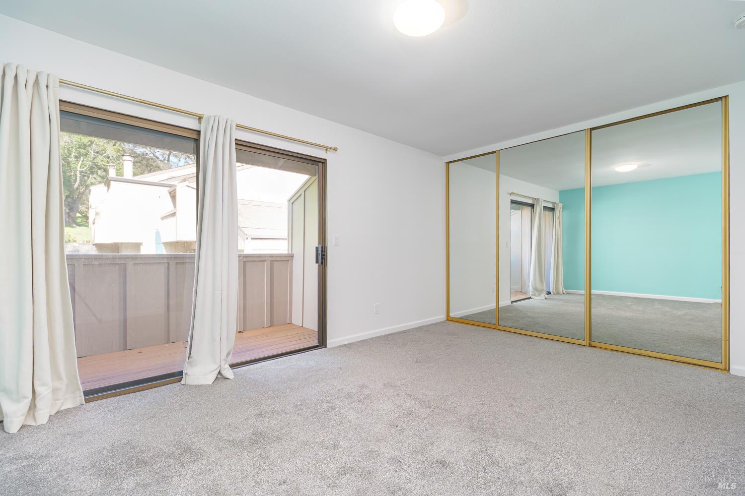 Detail Gallery Image 14 of 27 For 19 Burdell Ct, Novato,  CA 94949 - 2 Beds | 1/1 Baths