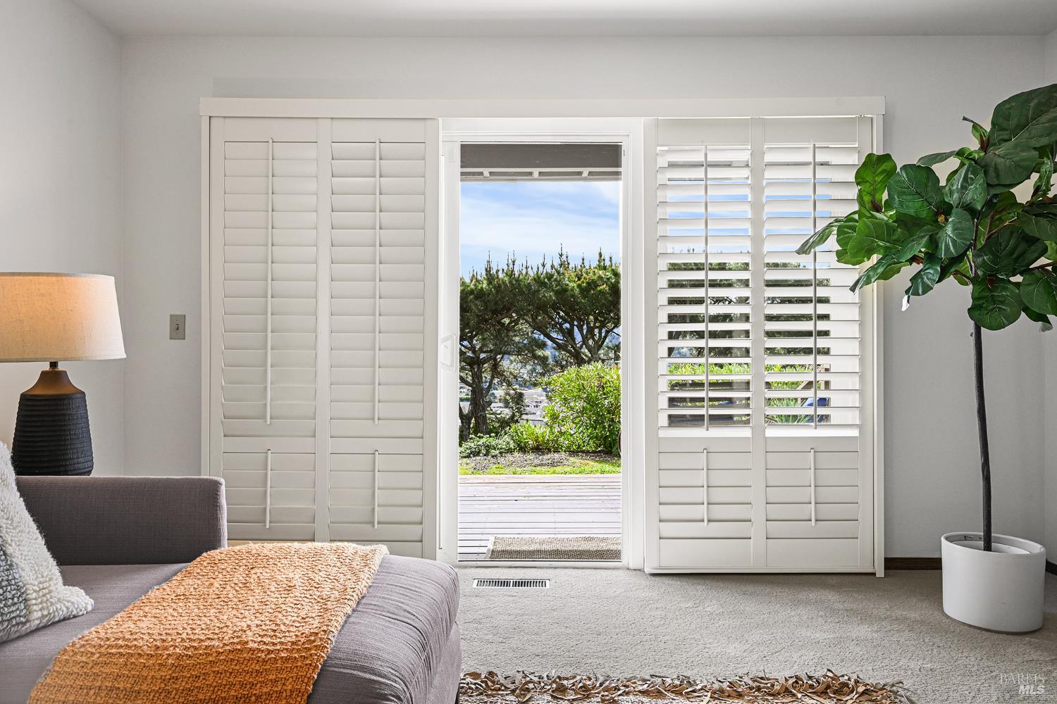 Detail Gallery Image 26 of 47 For 260 Blackfield Dr, Tiburon,  CA 94920 - 4 Beds | 2/1 Baths