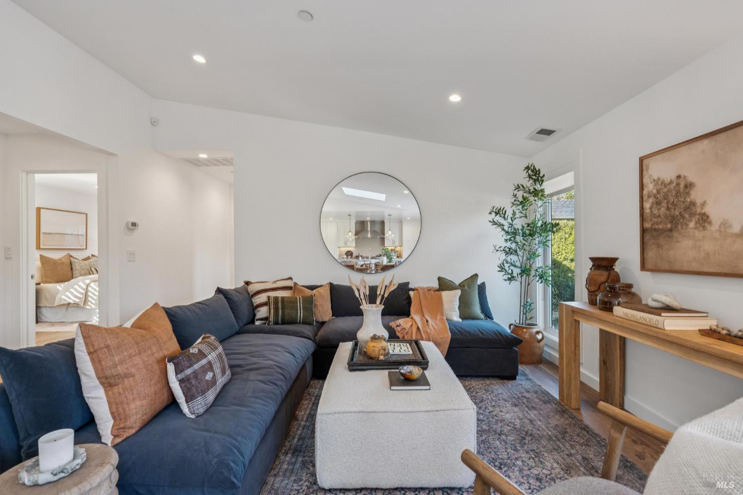 Detail Gallery Image 11 of 54 For 122 Blackfield Dr, Tiburon,  CA 94920 - 2 Beds | 2 Baths