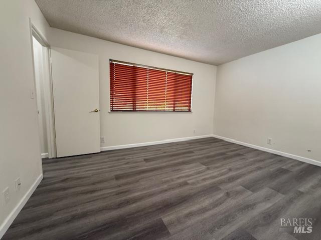 Detail Gallery Image 33 of 55 For 1031 Suffolk Way, Fairfield,  CA 94533 - 4 Beds | 2/1 Baths