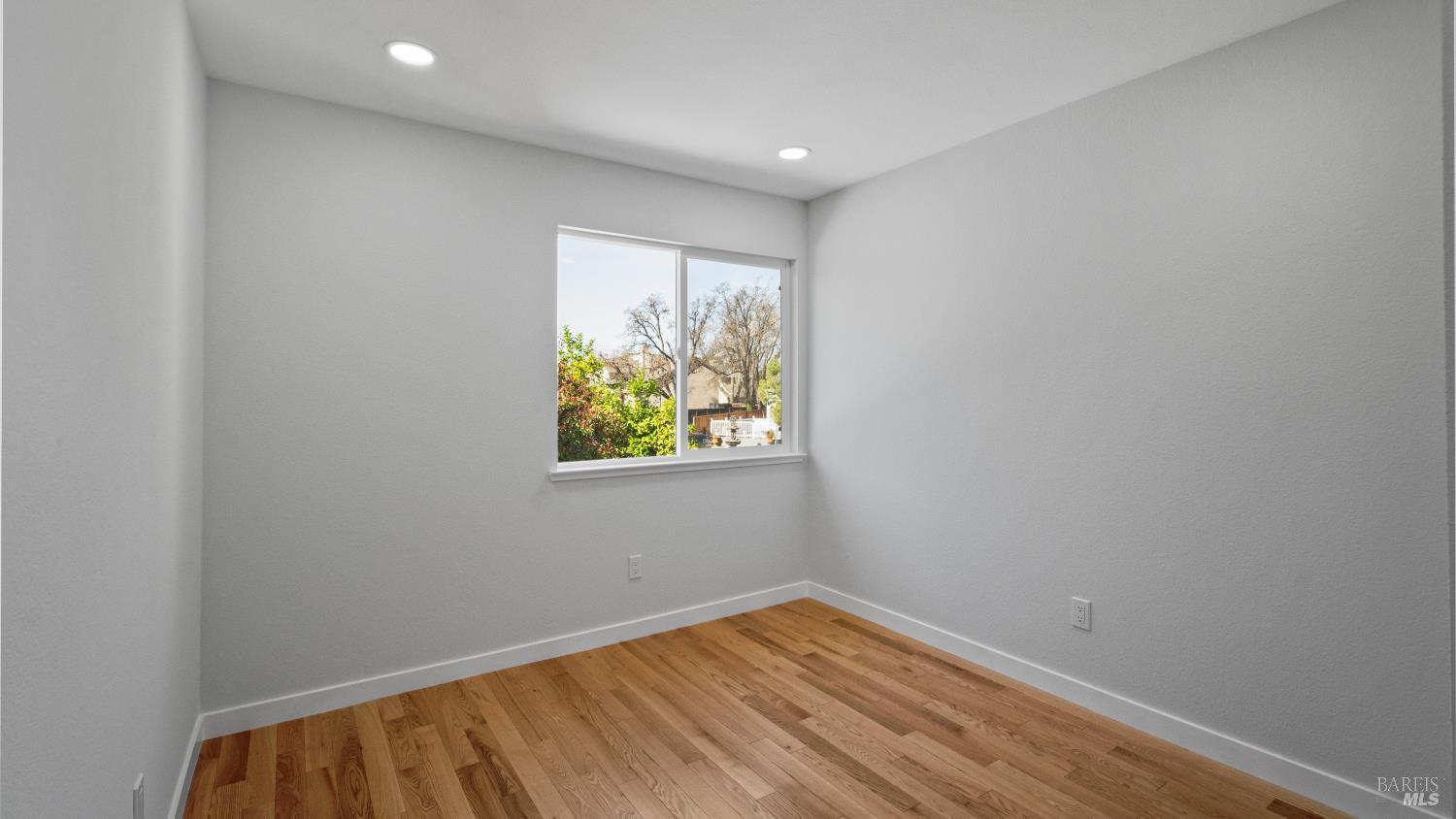 Detail Gallery Image 34 of 48 For 338 Ridgecrest Cir, Suisun City,  CA 94585 - 3 Beds | 2 Baths