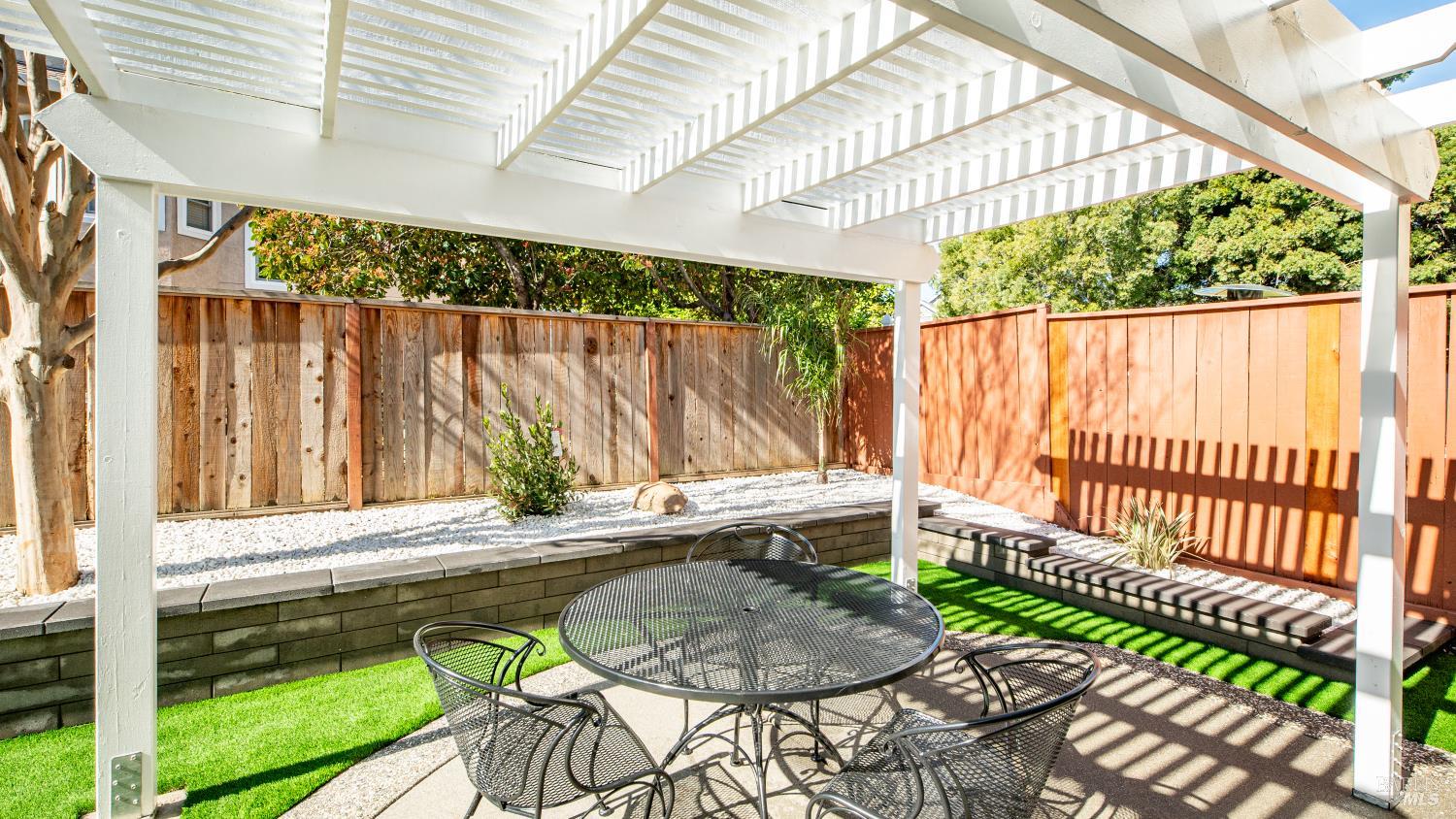 Detail Gallery Image 43 of 48 For 338 Ridgecrest Cir, Suisun City,  CA 94585 - 3 Beds | 2 Baths