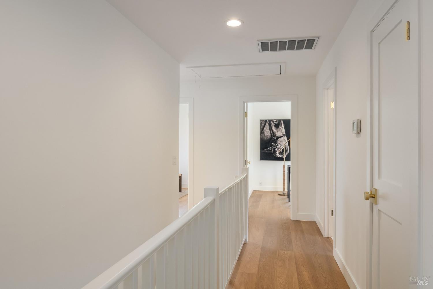 Detail Gallery Image 41 of 92 For 58 Lower North Ter, Tiburon,  CA 94920 - 5 Beds | 3/1 Baths