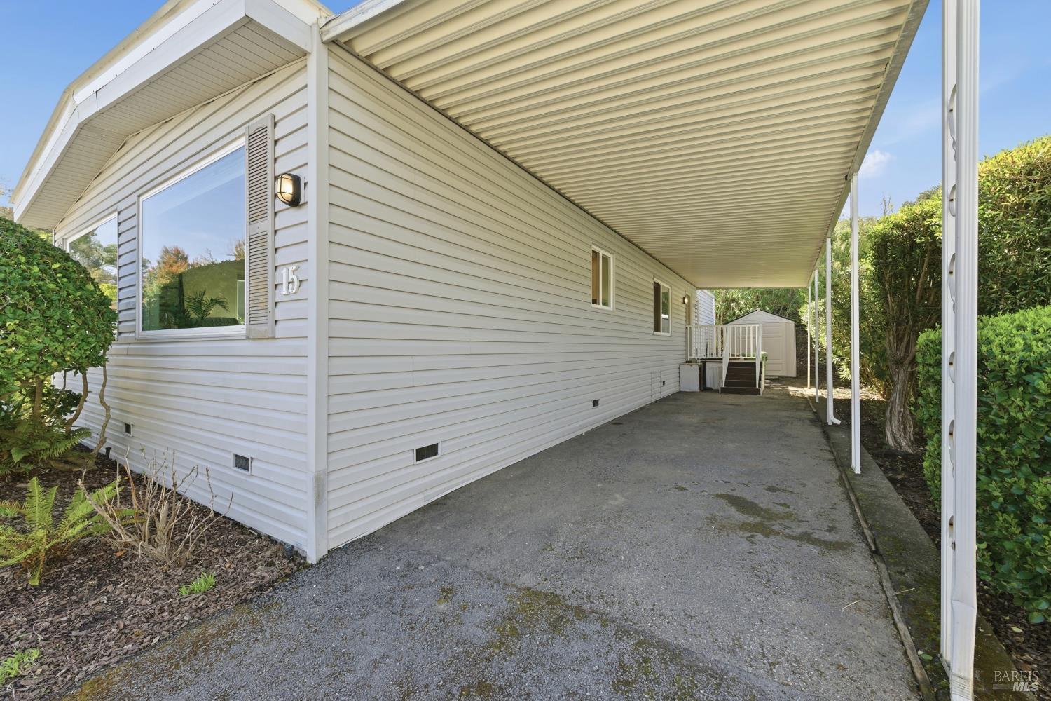 Detail Gallery Image 34 of 58 For 15 Scenic Dr, Novato,  CA 94949 - 2 Beds | 2 Baths