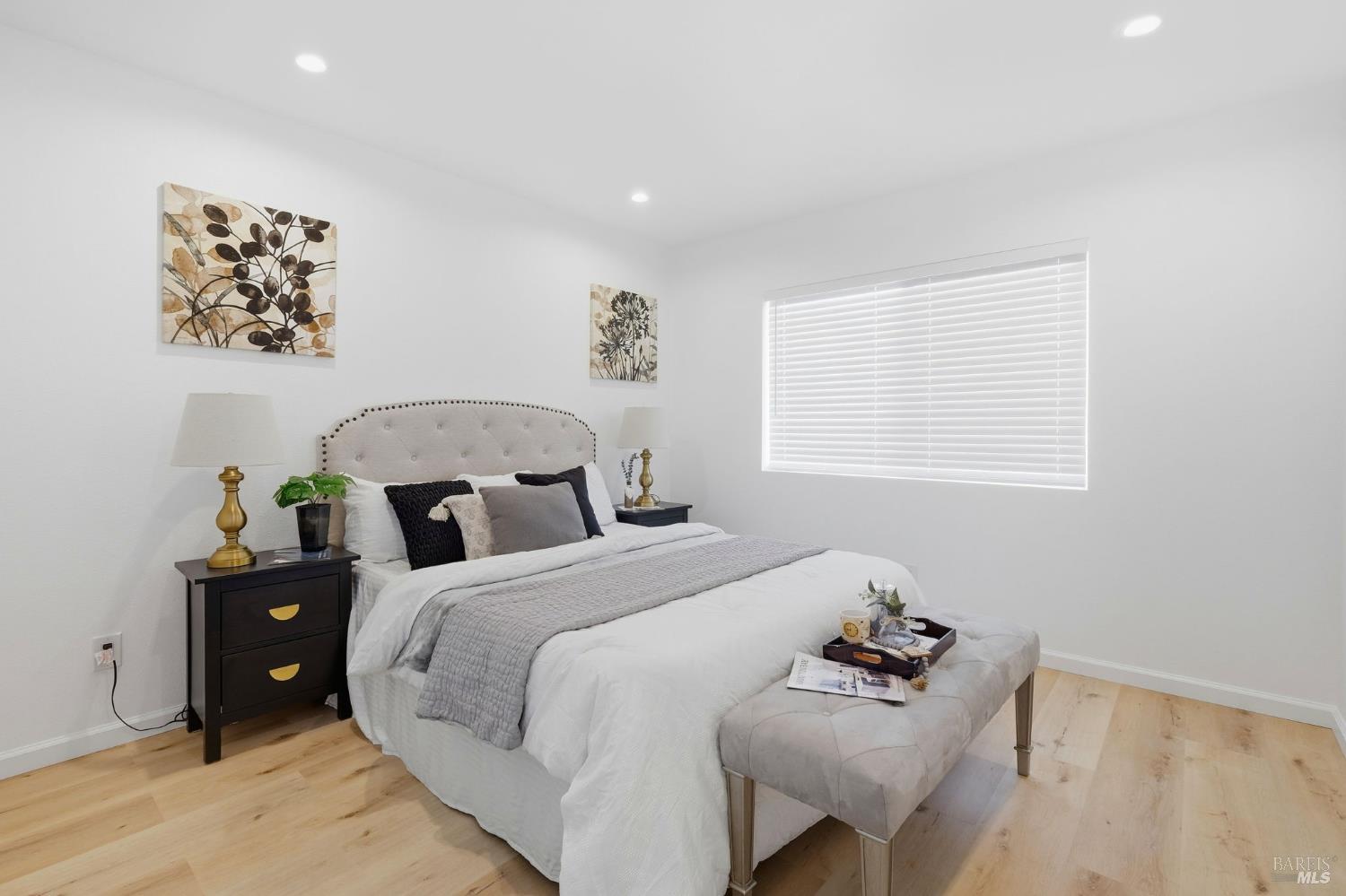 Detail Gallery Image 12 of 30 For 333 14th St, Vallejo,  CA 94590 - 3 Beds | 2 Baths