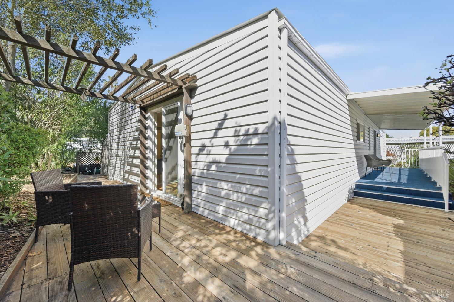 Detail Gallery Image 32 of 58 For 15 Scenic Dr, Novato,  CA 94949 - 2 Beds | 2 Baths