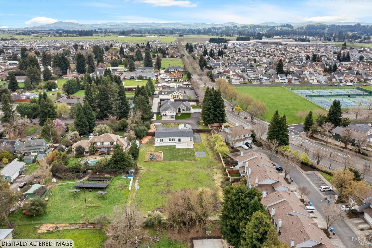 Detail Gallery Image 28 of 38 For 1707 Weiss Ln, Penngrove,  CA 94951 - 5 Beds | 3 Baths