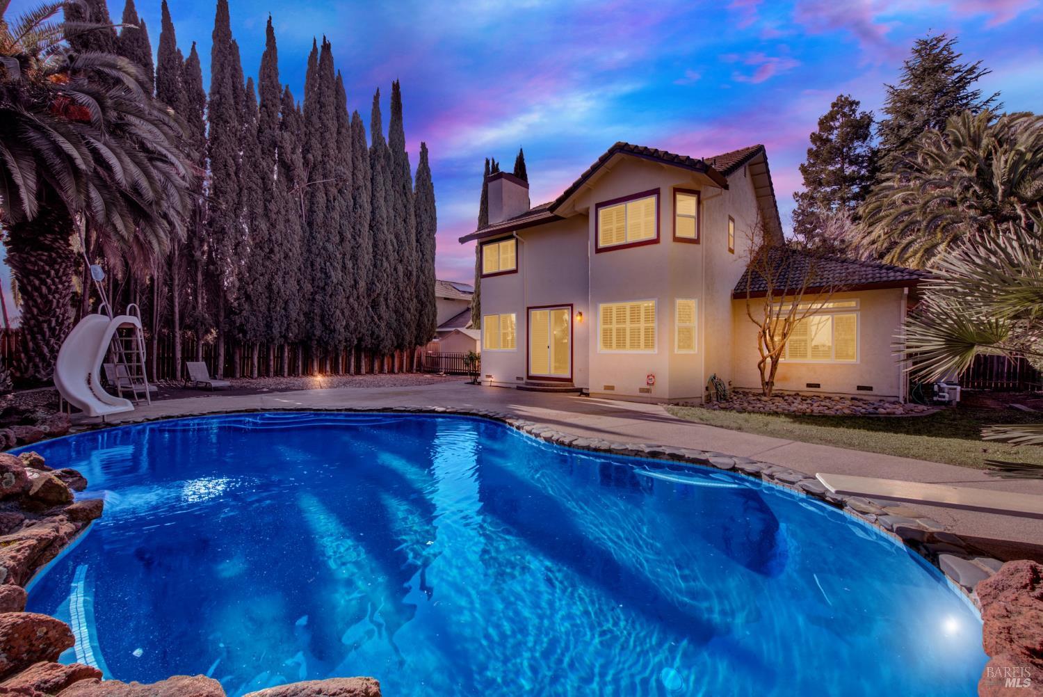 Detail Gallery Image 54 of 60 For 155 Fallen Leaf Dr, Vacaville,  CA 95687 - 4 Beds | 3 Baths