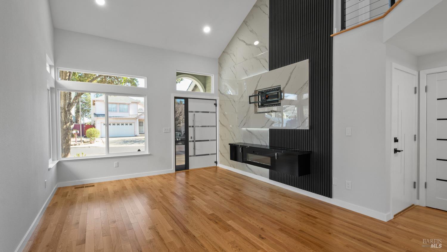 Detail Gallery Image 3 of 48 For 338 Ridgecrest Cir, Suisun City,  CA 94585 - 3 Beds | 2 Baths