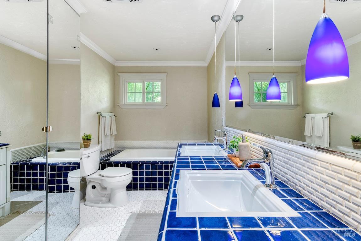 Detail Gallery Image 77 of 85 For 101 H Ln, Novato,  CA 94945 - 5 Beds | 4/1 Baths