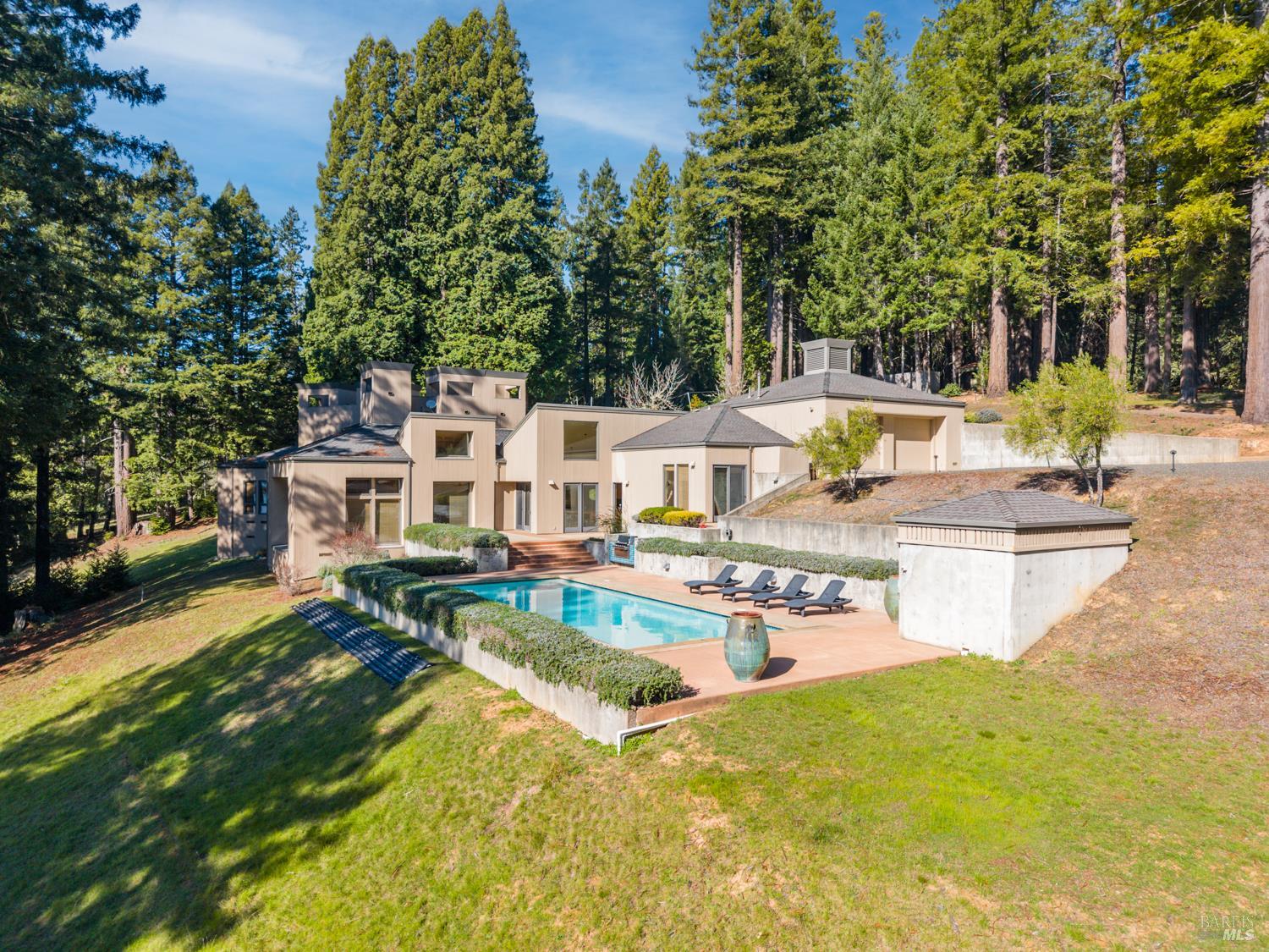 Detail Gallery Image 36 of 42 For 700 Holmes Ranch Rd, Philo,  CA 95466 - 3 Beds | 3 Baths