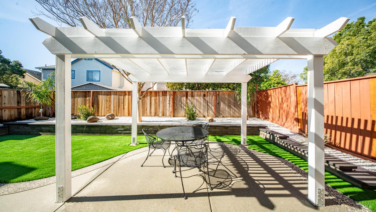 Detail Gallery Image 41 of 48 For 338 Ridgecrest Cir, Suisun City,  CA 94585 - 3 Beds | 2 Baths