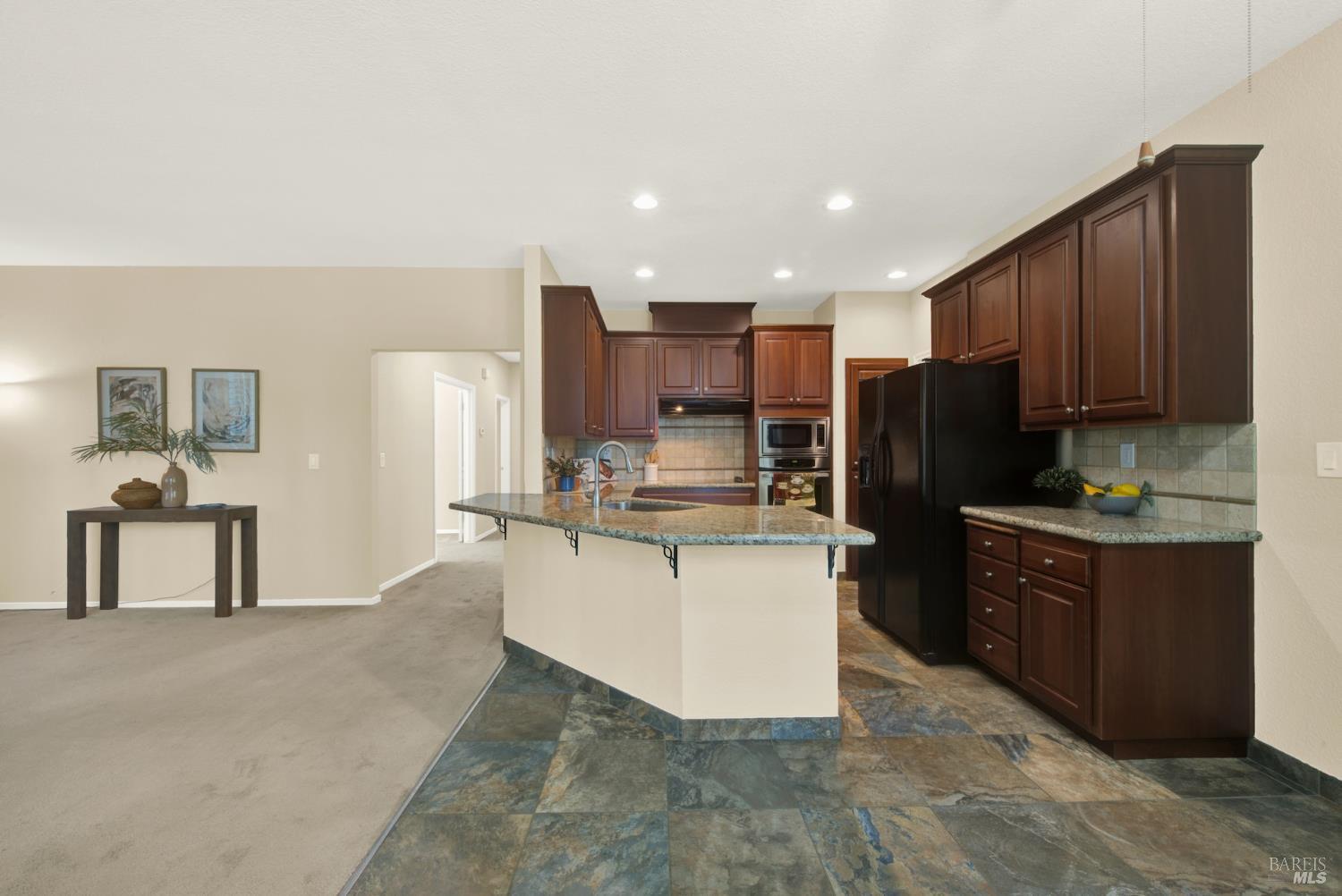 Detail Gallery Image 20 of 60 For 155 Fallen Leaf Dr, Vacaville,  CA 95687 - 4 Beds | 3 Baths