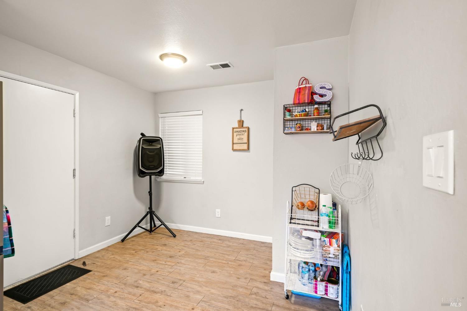 Detail Gallery Image 20 of 30 For 610 Sierra Dr, Dixon,  CA 95620 - 3 Beds | 2 Baths