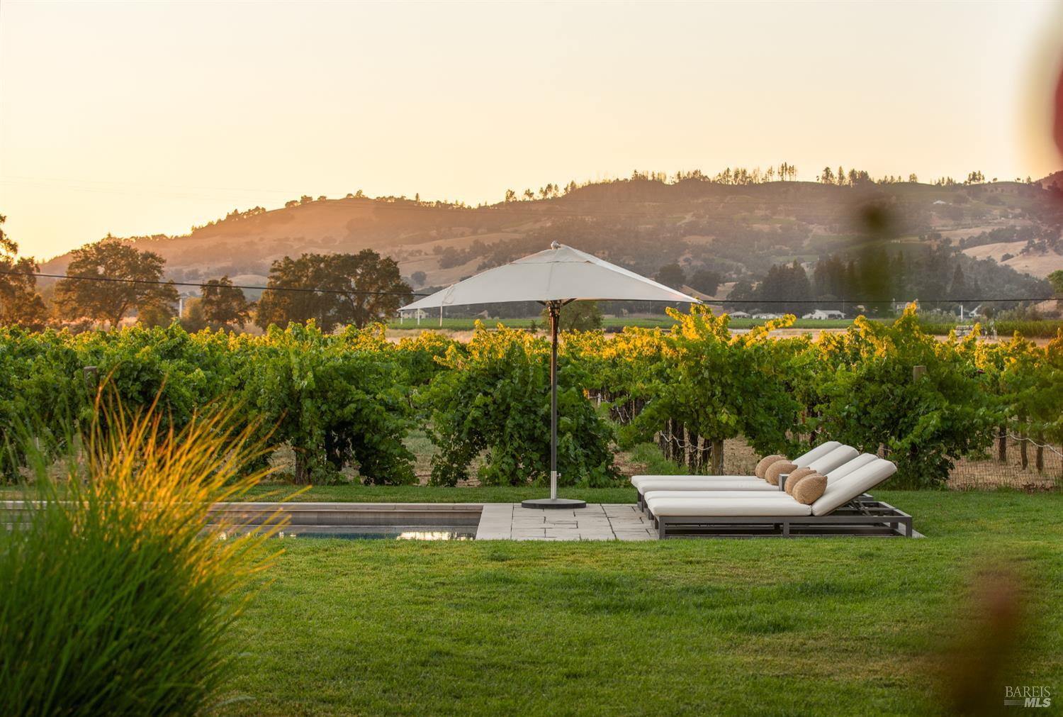 Detail Gallery Image 31 of 40 For 6476 Red Winery Rd, Geyserville,  CA 95441 - 3 Beds | 3 Baths