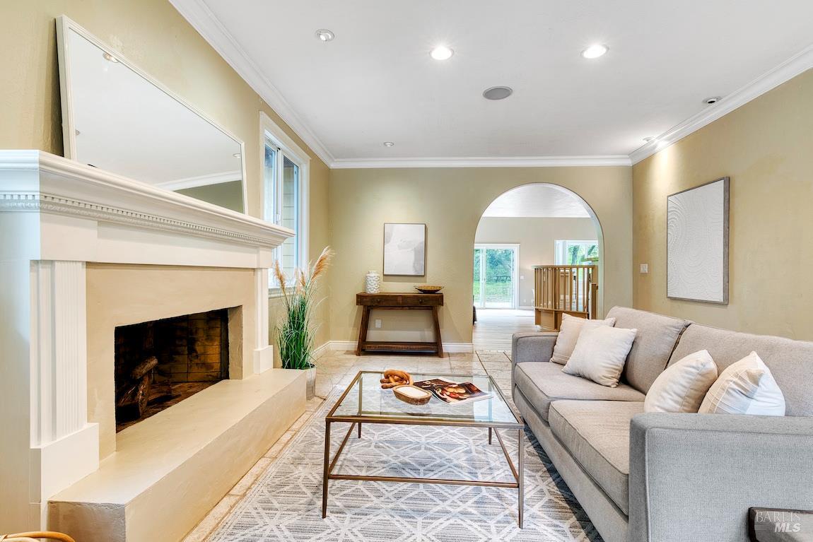 Detail Gallery Image 60 of 85 For 101 H Ln, Novato,  CA 94945 - 5 Beds | 4/1 Baths