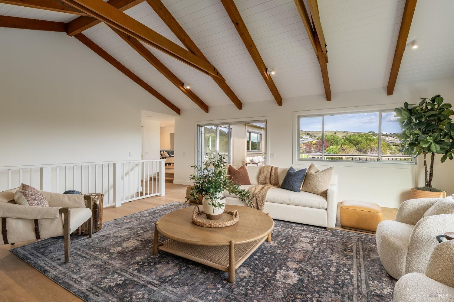 Detail Gallery Image 27 of 92 For 58 Lower North Ter, Tiburon,  CA 94920 - 5 Beds | 3/1 Baths