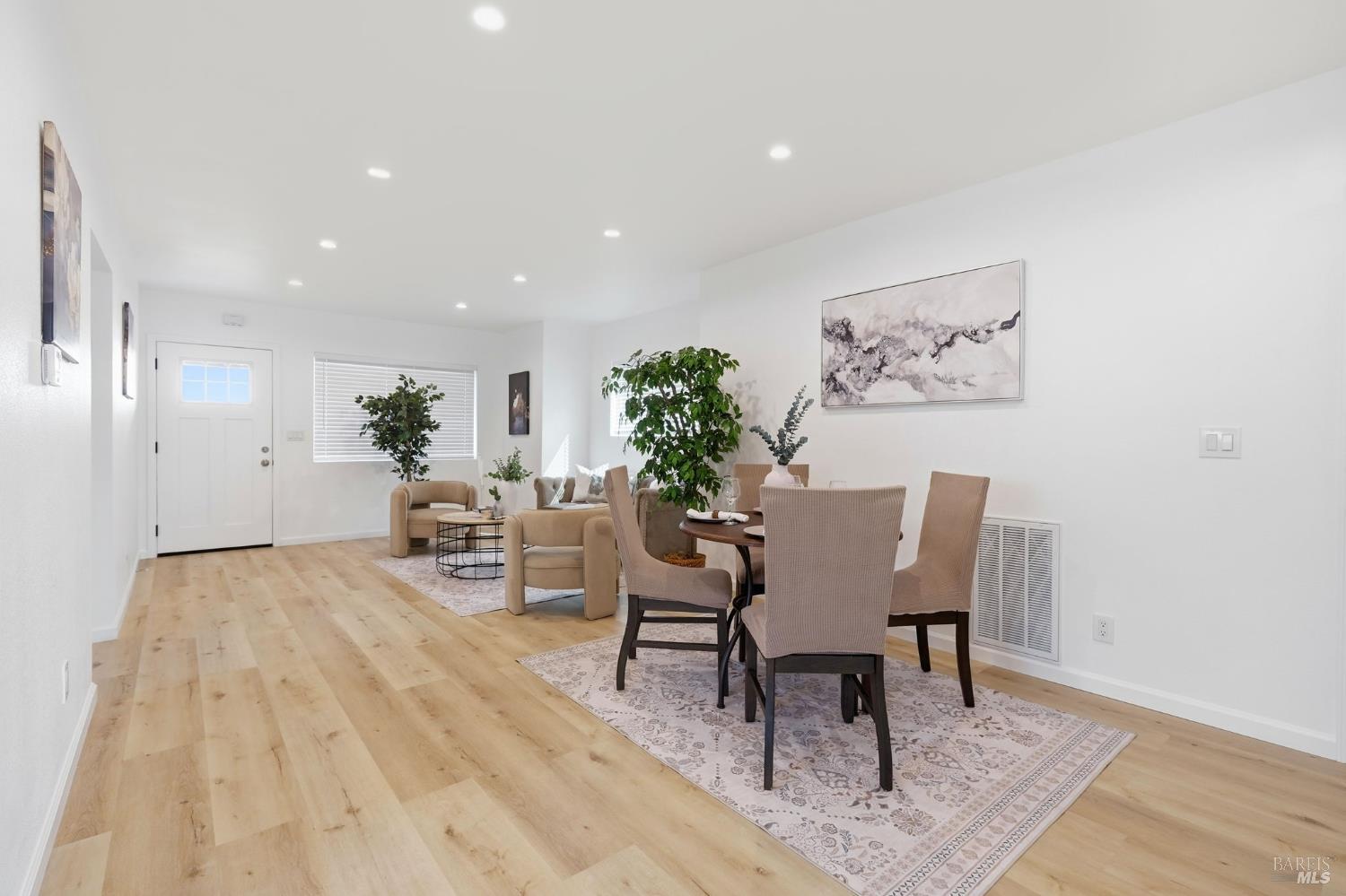 Detail Gallery Image 11 of 30 For 333 14th St, Vallejo,  CA 94590 - 3 Beds | 2 Baths