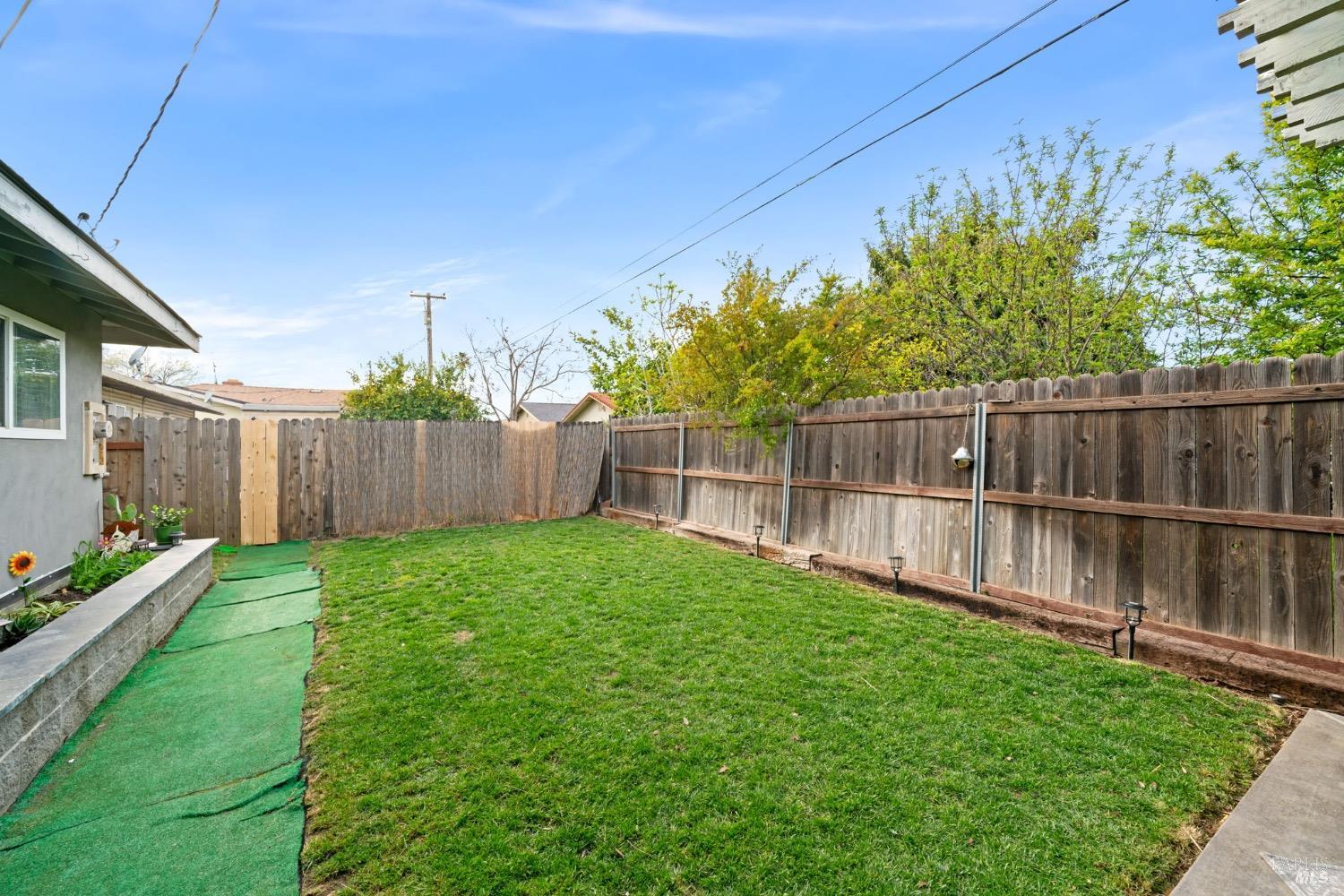 Detail Gallery Image 29 of 30 For 610 Sierra Dr, Dixon,  CA 95620 - 3 Beds | 2 Baths