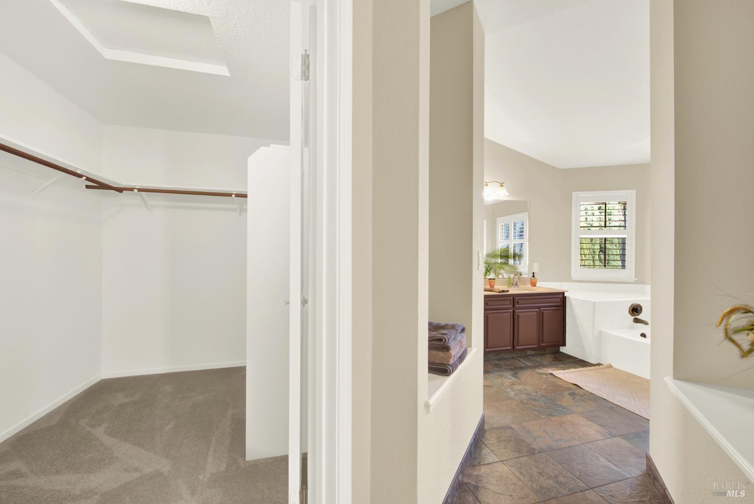 Detail Gallery Image 30 of 60 For 155 Fallen Leaf Dr, Vacaville,  CA 95687 - 4 Beds | 3 Baths