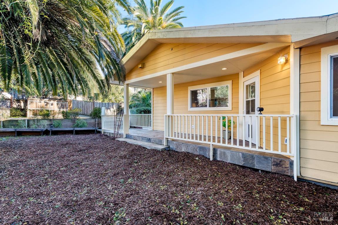 Detail Gallery Image 7 of 85 For 101 H Ln, Novato,  CA 94945 - 5 Beds | 4/1 Baths