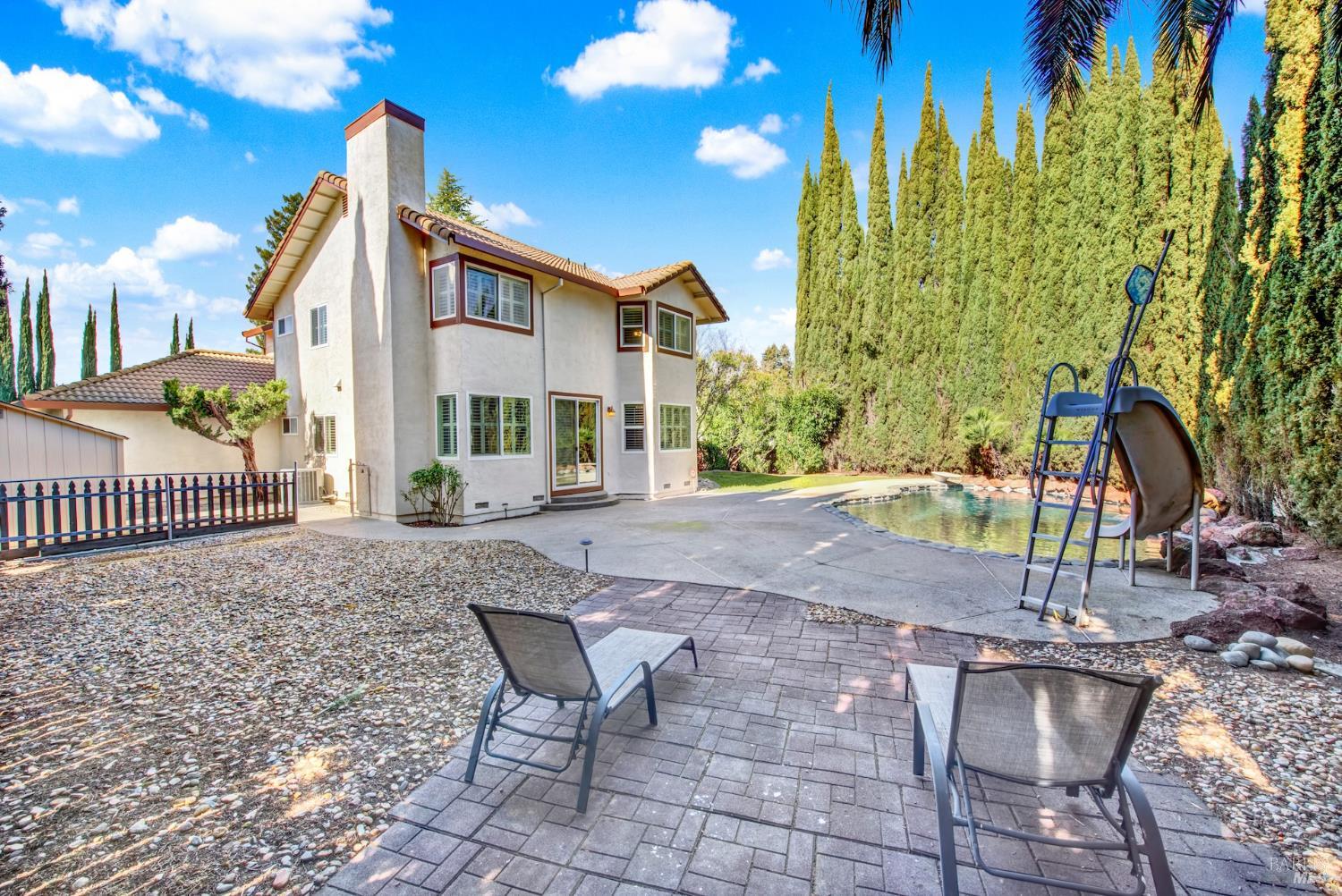 Detail Gallery Image 48 of 60 For 155 Fallen Leaf Dr, Vacaville,  CA 95687 - 4 Beds | 3 Baths