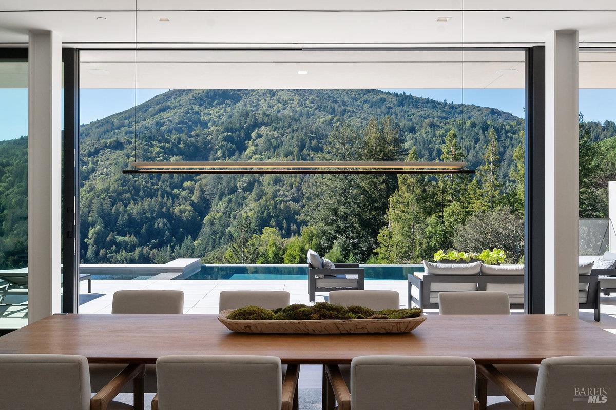 Detail Gallery Image 12 of 29 For 70 Ridgecrest Rd, Kentfield,  CA 94904 - 6 Beds | 6/2 Baths