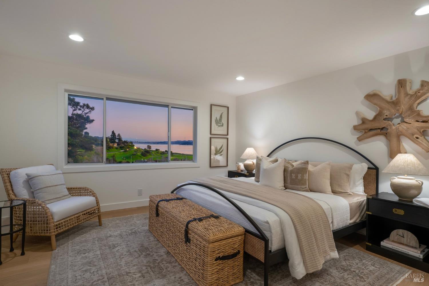 Detail Gallery Image 87 of 92 For 58 Lower North Ter, Tiburon,  CA 94920 - 5 Beds | 3/1 Baths