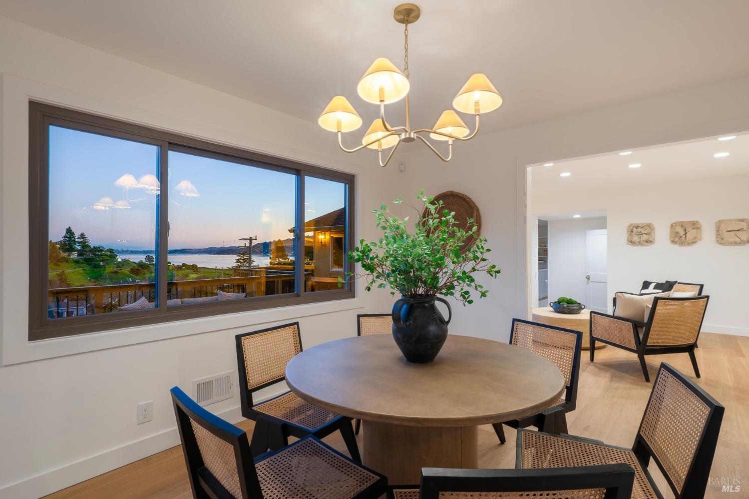 Detail Gallery Image 74 of 92 For 58 Lower North Ter, Tiburon,  CA 94920 - 5 Beds | 3/1 Baths