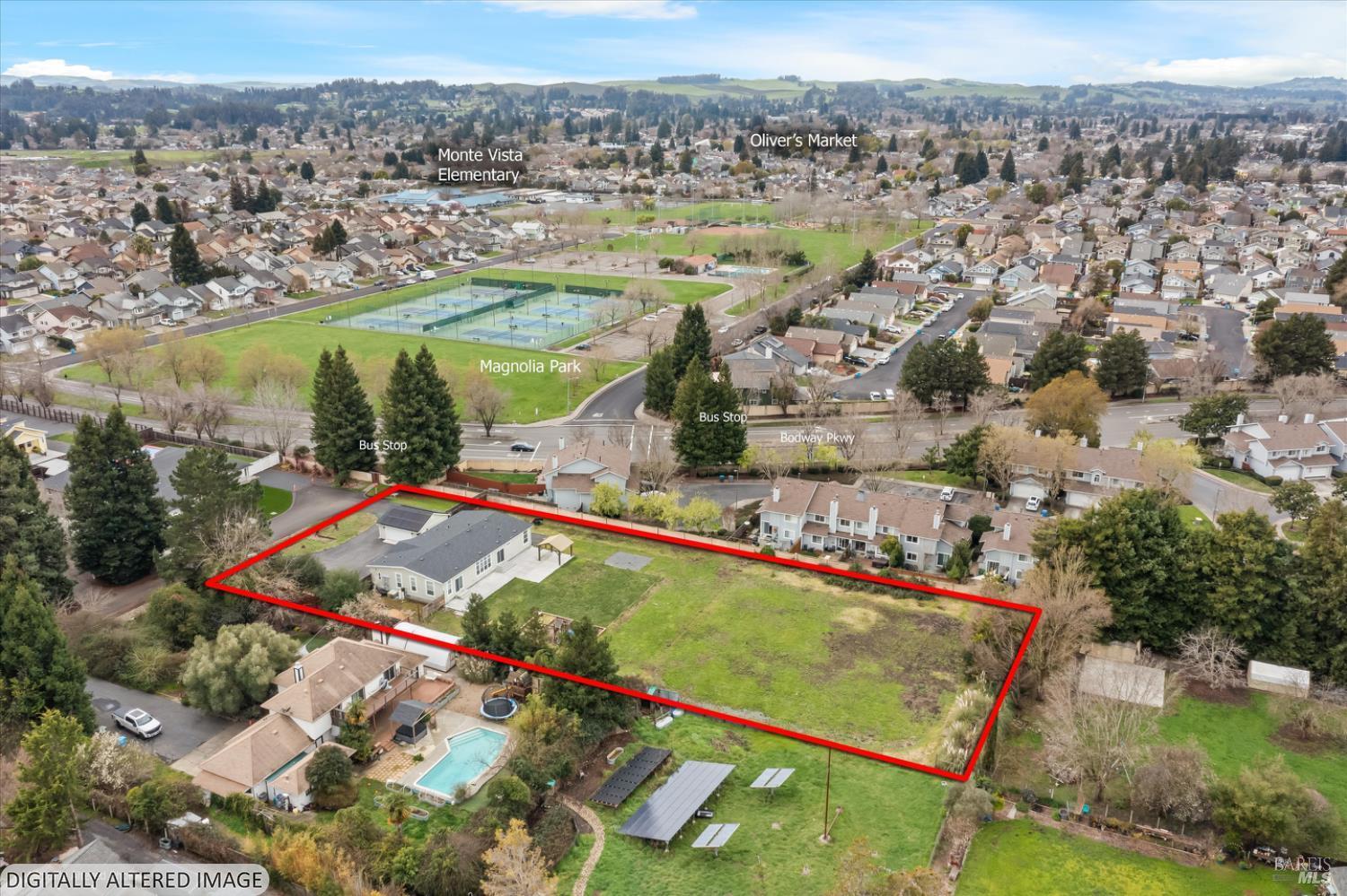 Detail Gallery Image 3 of 38 For 1707 Weiss Ln, Penngrove,  CA 94951 - 5 Beds | 3 Baths