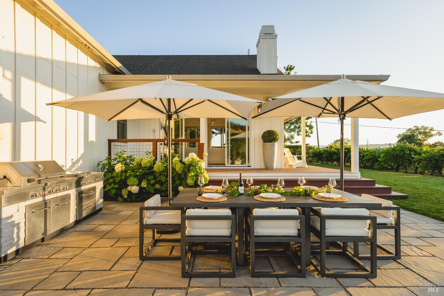 Detail Gallery Image 10 of 40 For 6476 Red Winery Rd, Geyserville,  CA 95441 - 3 Beds | 3 Baths