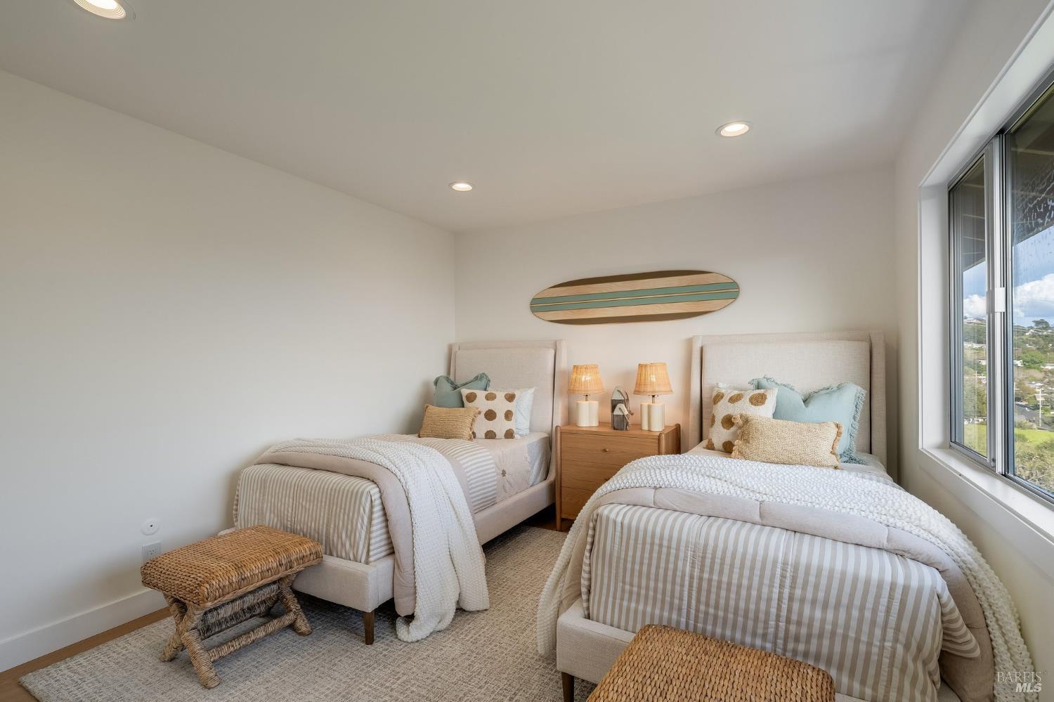 Detail Gallery Image 45 of 92 For 58 Lower North Ter, Tiburon,  CA 94920 - 5 Beds | 3/1 Baths